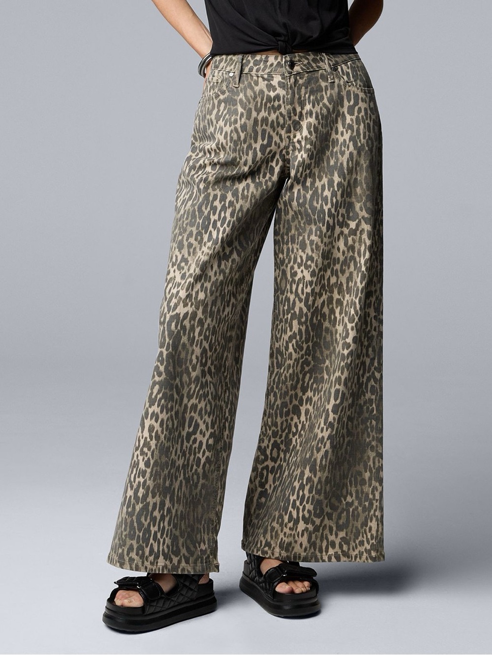 Simply Vera Vera Wang Women's Leopard Print Wide-Leg Jeans in Olive and Black